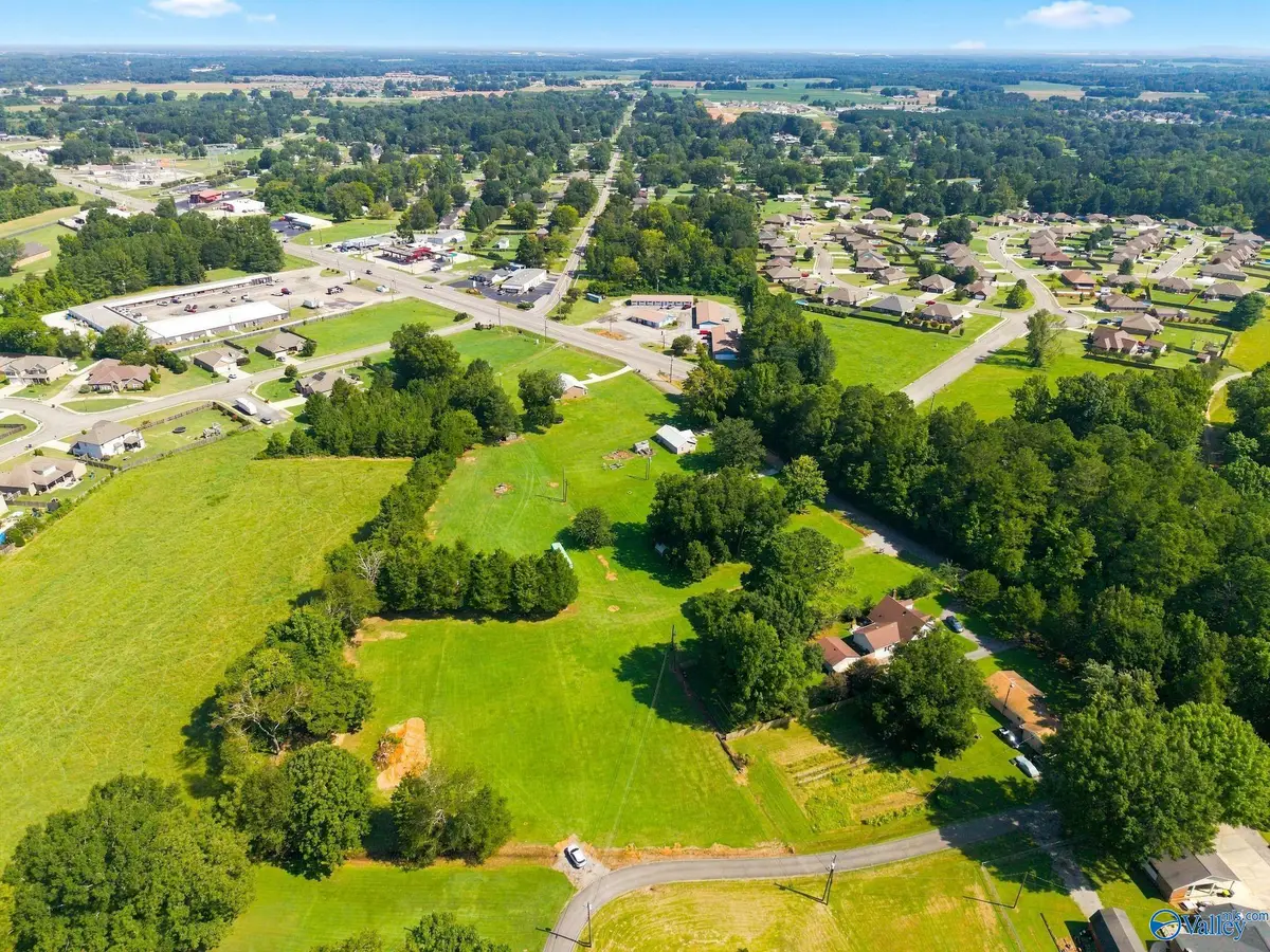 58 Old Somerville Road, Decatur, AL 35603 - #1