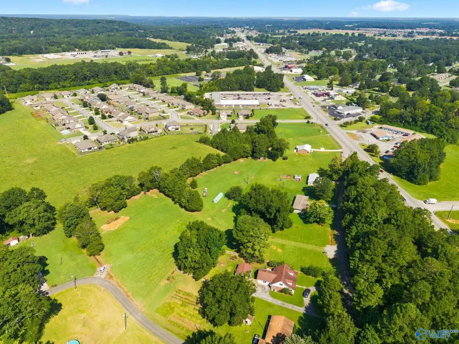 58 Old Somerville Road, Decatur, AL 35603 - #3