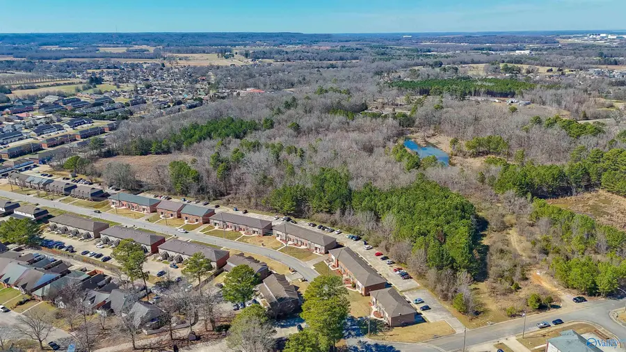 8.2 Brownstone Court Sw, Decatur, AL 35603 - #3