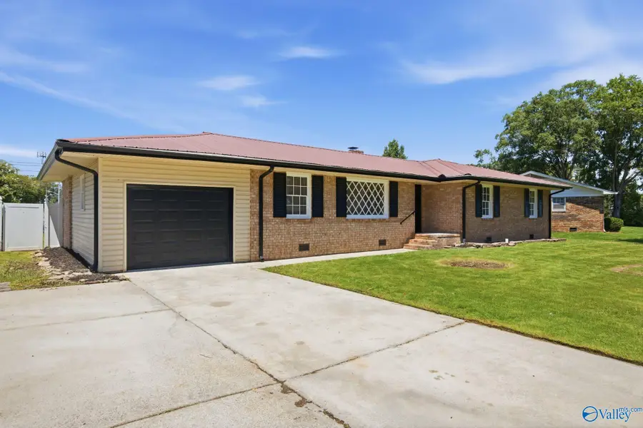 1623 Primrose Drive, Decatur, AL 35603 - #3