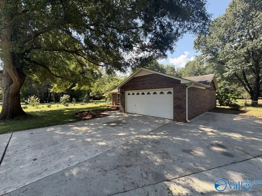 175 Oldwood Road, Huntsville, AL 35811 - #3