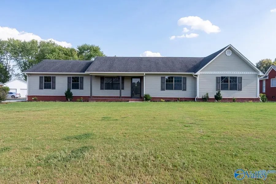 15424 Clodessa Drive, Athens, AL 35611 - #2