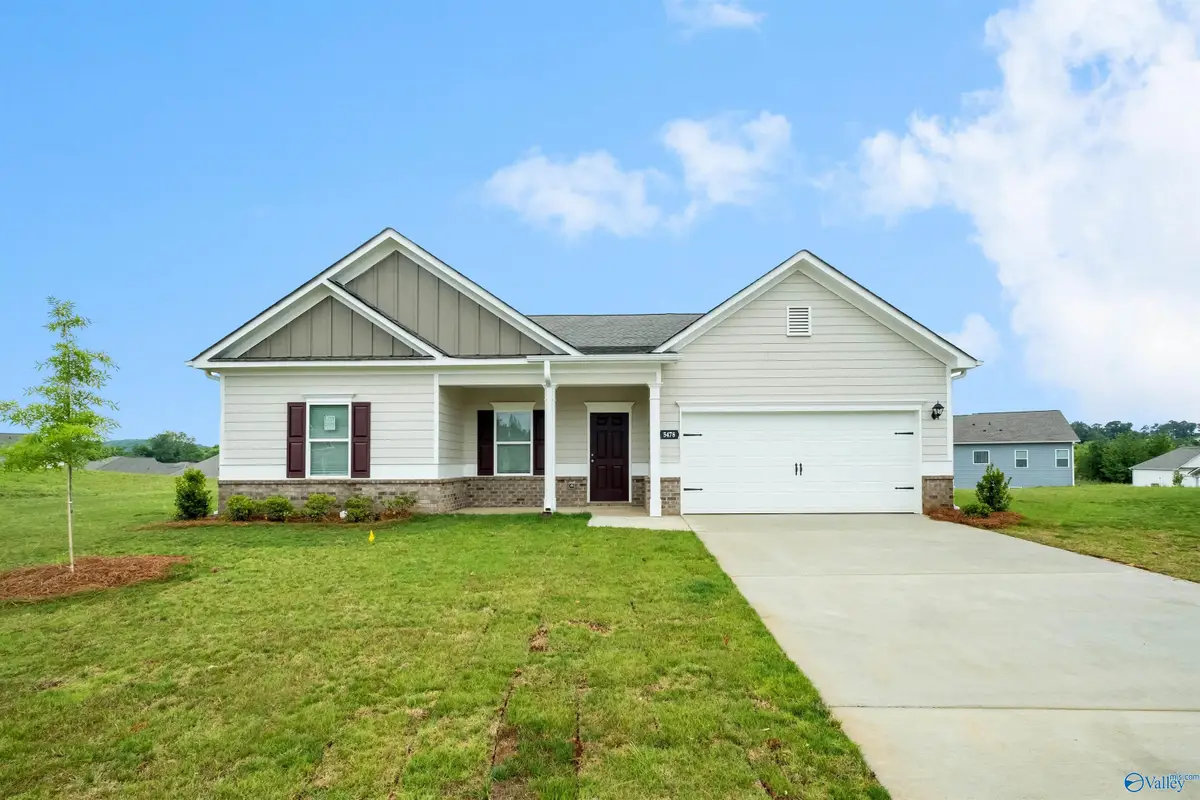 2 Cottonwood Drive, Albertville Boaz, AL 35759 - #1