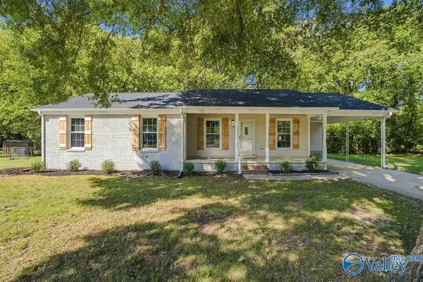 1508 Ravenwood Circle, Huntsville, AL 35803