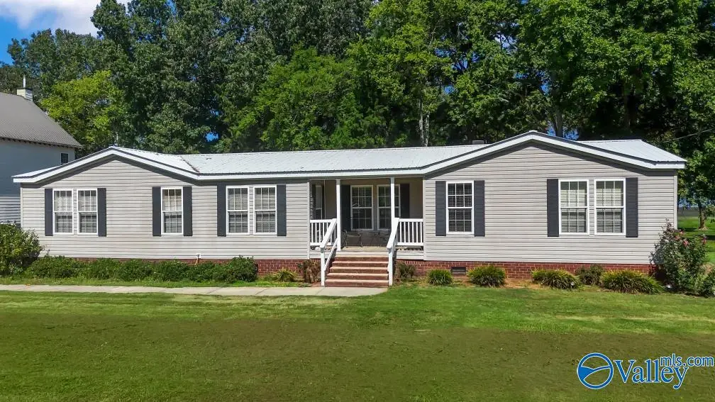 276 Star Point Road, Guntersville, AL 35976 - #1