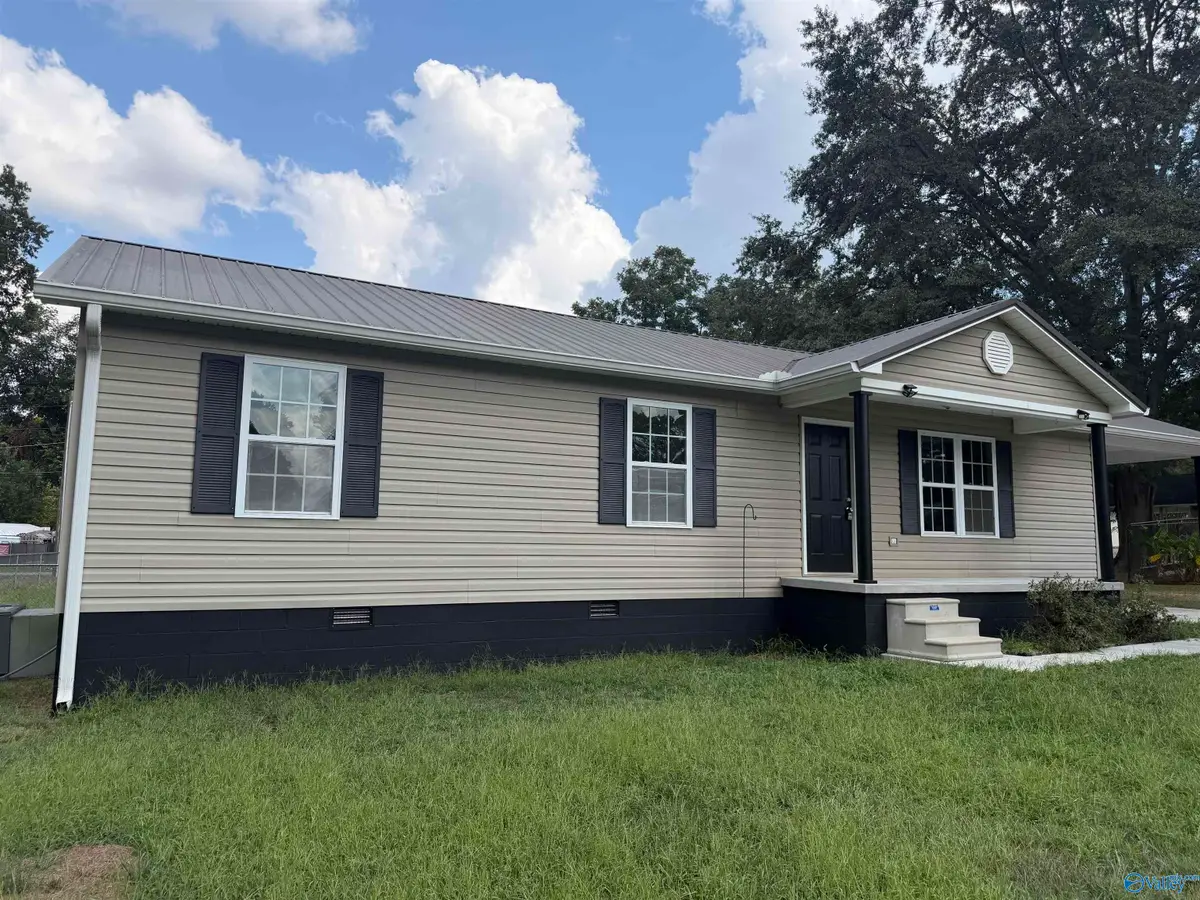 807 Snowden Drive, Boaz, AL 35957 - #1