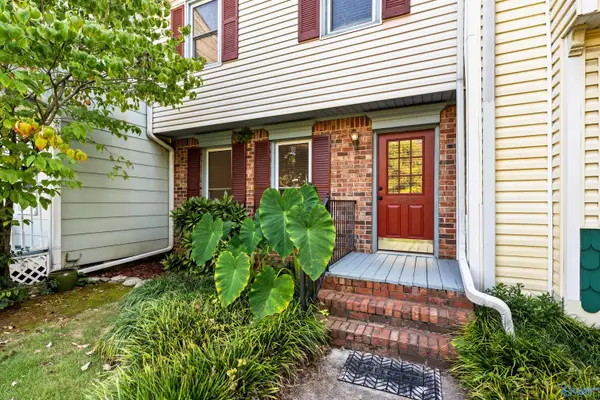 2620 Whitesburg Drive Sw, Huntsville, AL 35801