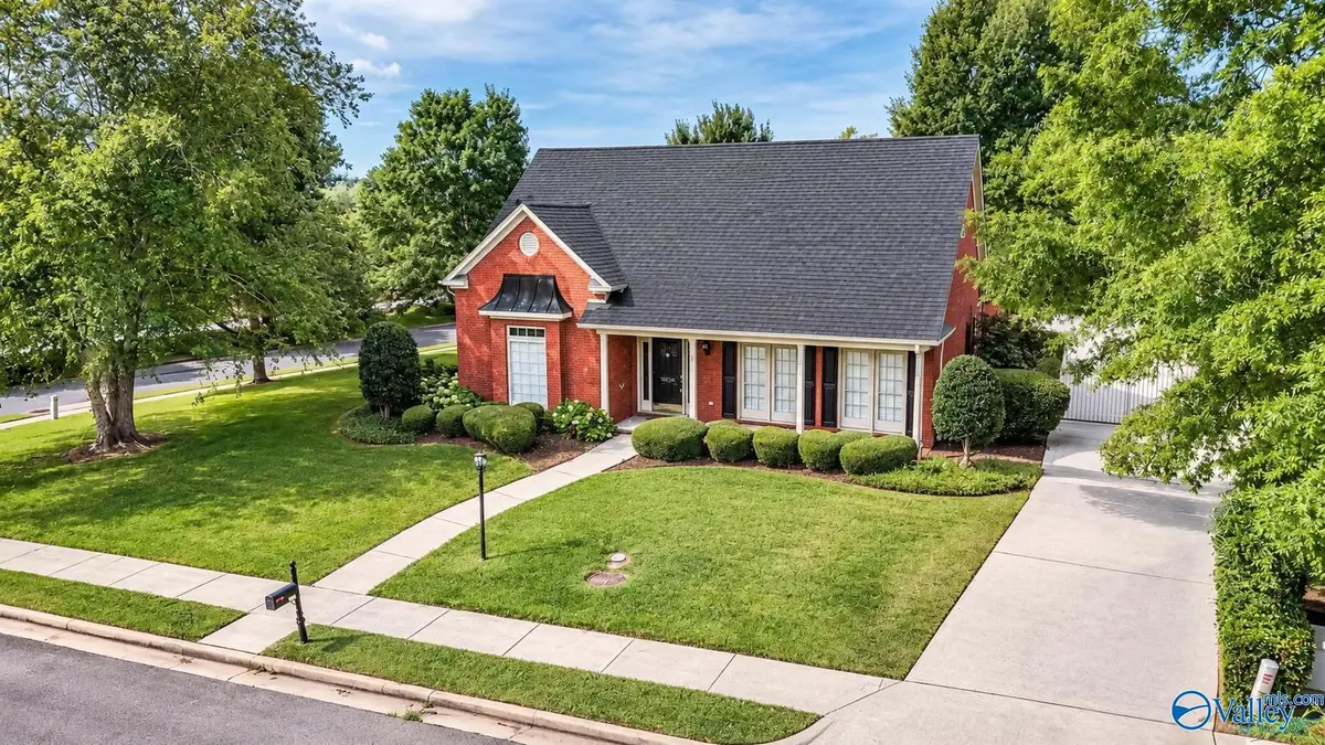 3014 Waterman Drive, Owens Cross Roads, AL 35763 - #1