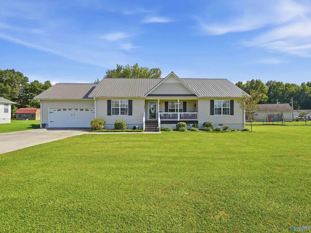 286 Land Circle, Albertville, AL 35950 - #1