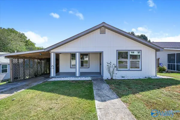 1629 Obrig Avenue, Guntersville, AL 35976