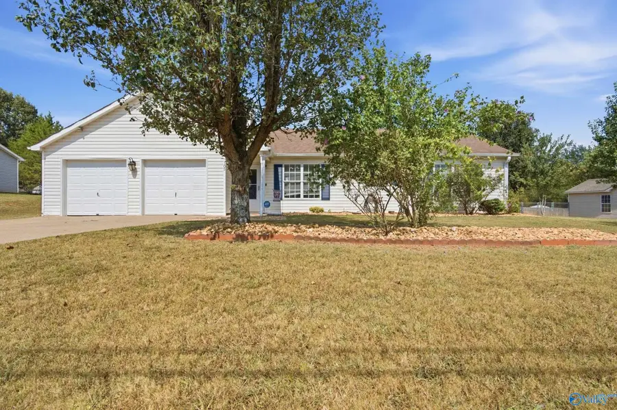 105 Thornhedge Trail, Toney, AL 35773 - #2