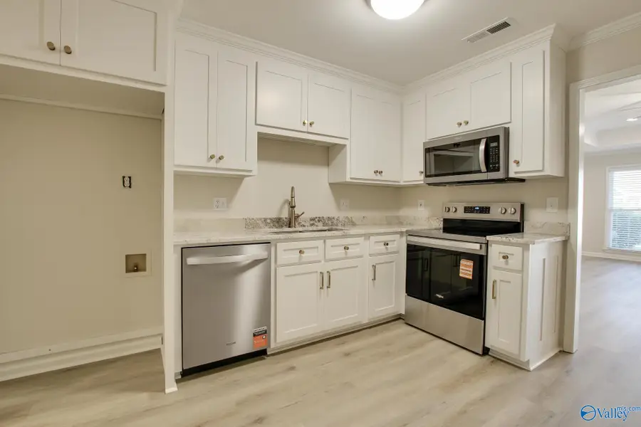 2419 Halifax Place, Decatur, AL 35601 - #3