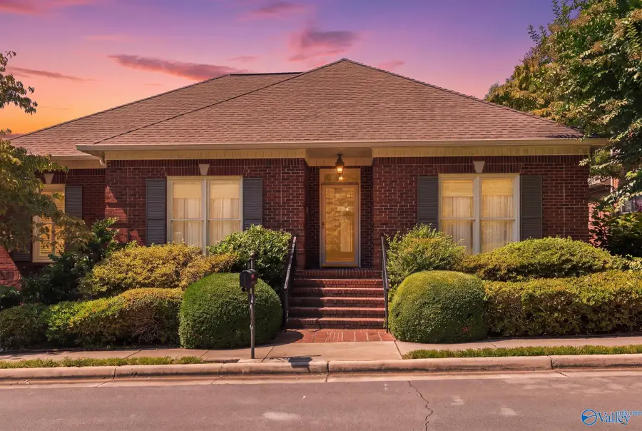 48 Saint James Square, Huntsville, AL 35801 - #2