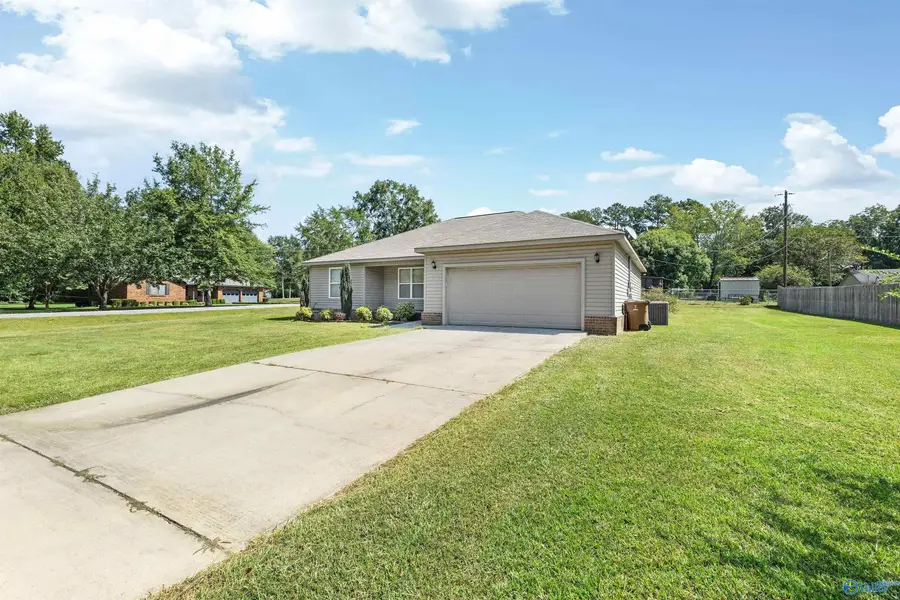 600 Gable Circle Sw, Hartselle, AL 35640 - #3
