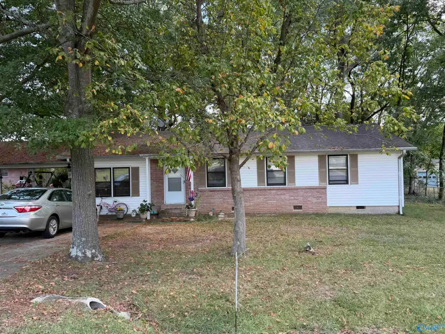 1606 Hayes Street, Hartselle, AL 35640 - #2