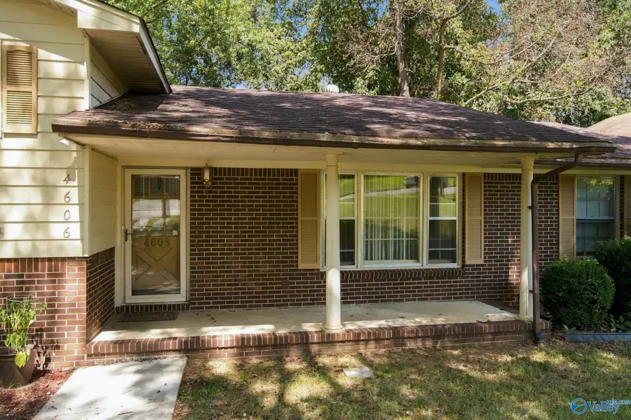 4606 Wellington Point Nw, Huntsville, AL 35816 - #2