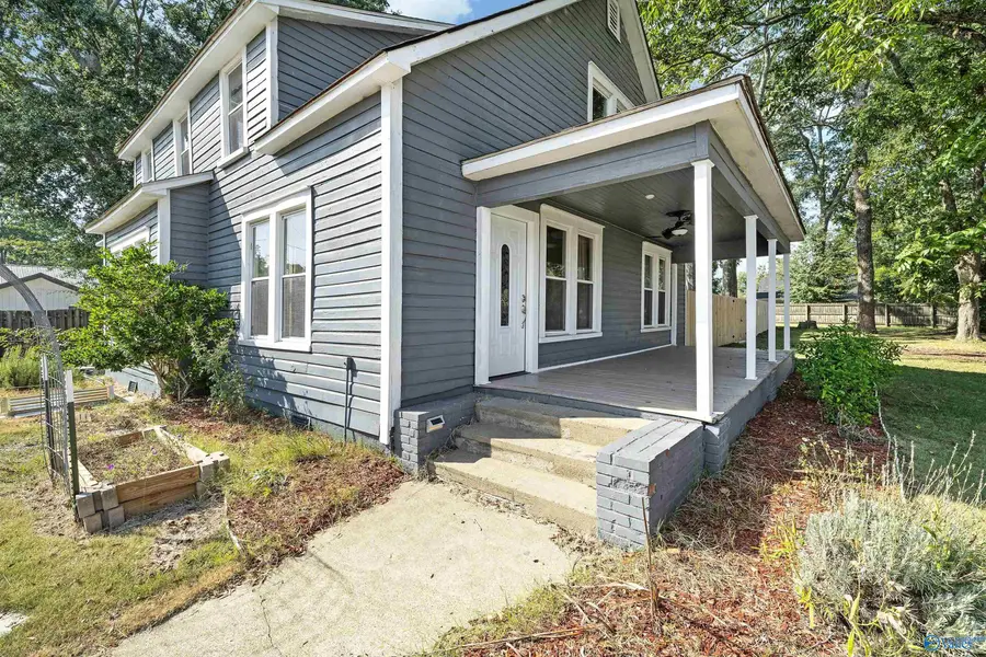 201 Day Street, Hartselle, AL 35640 - #2