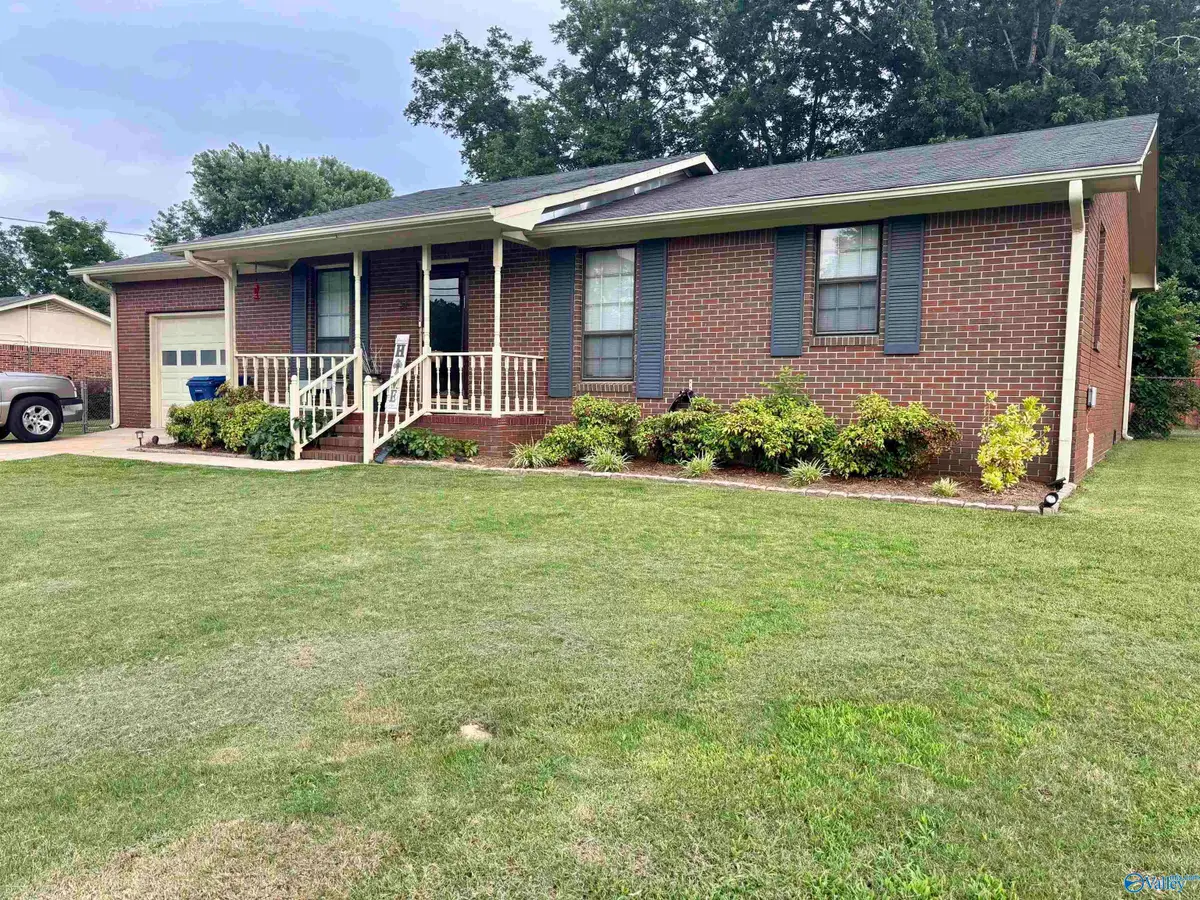 1016 Bearden Street, Albertville, AL 35950 - #1