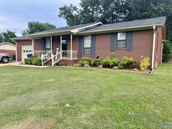 1016 Bearden Street, Albertville, AL 35950