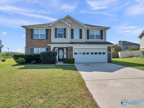 4822 Inglewood Court Se, Owens Cross Roads, AL 35763