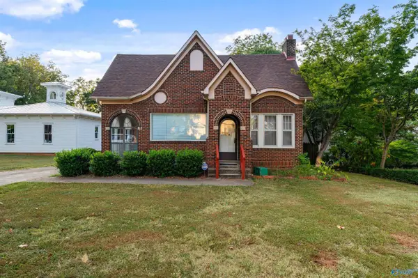 409 North Jefferson Street, Athens, AL 35611