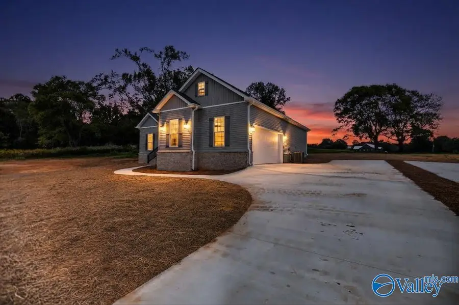 5172 Columbus City Road, Grant, AL 35747 - #3
