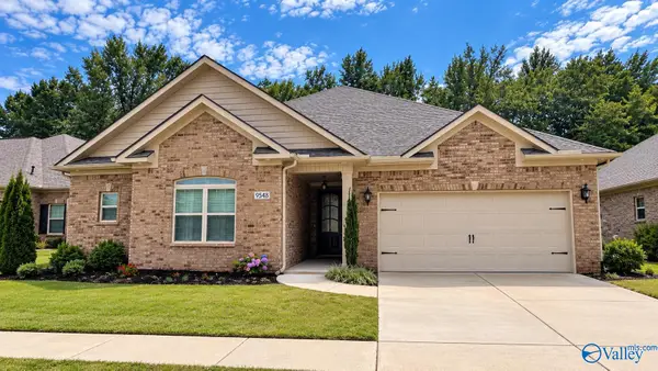 9548 Abington Cove Boulevard, Madison, AL 35757