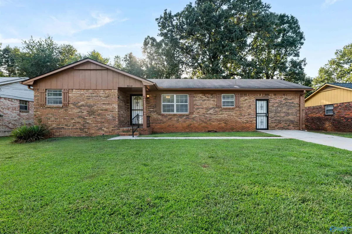 5041 Kyle Lane Nw, Huntsville, AL 35810 - #1