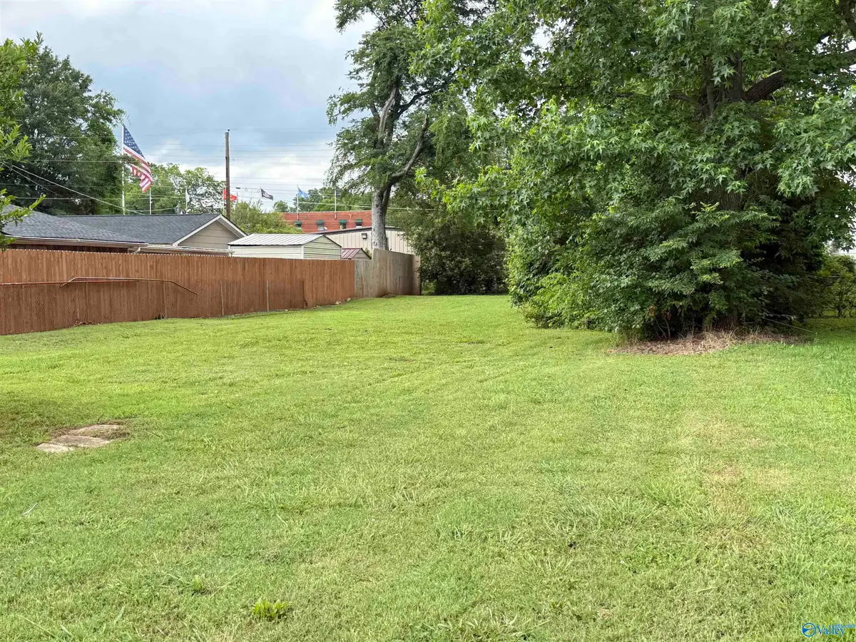 2706 6th Avenue, Huntsville, AL 35805 - #1