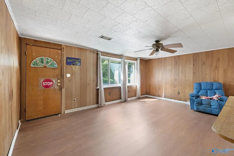 3604 Pearson Street, Guntersville, AL 35976 - #3