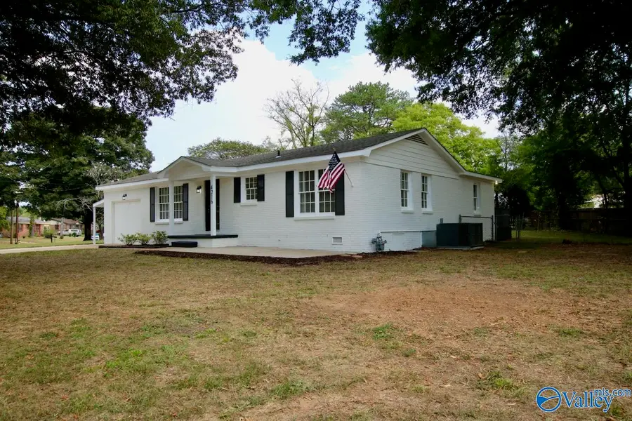 4216 Eastland Drive, Huntsville, AL 35810 - #3