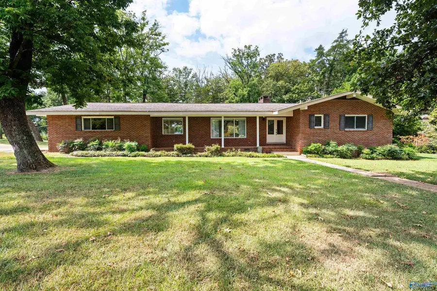 5808 Lenlock Circle Se, Huntsville, AL 35802 - #2