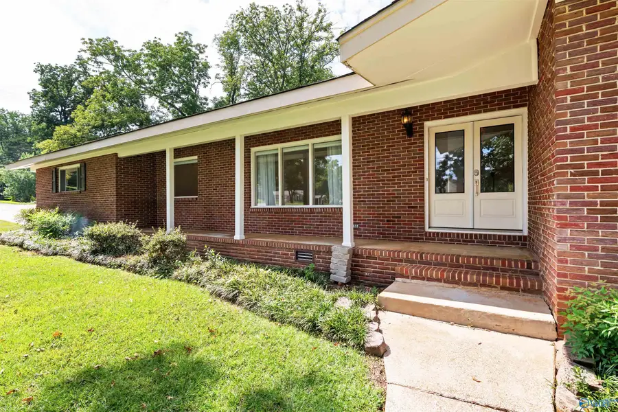 5808 Lenlock Circle Se, Huntsville, AL 35802 - #3