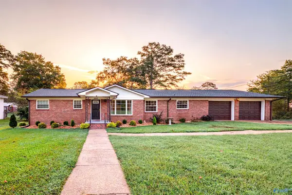 2009 Argyle Way, Gadsden, AL 35901