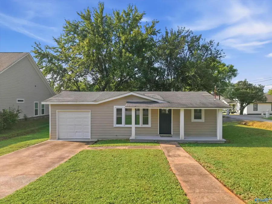 112 Arnett Street, Madison, AL 35758 - #2