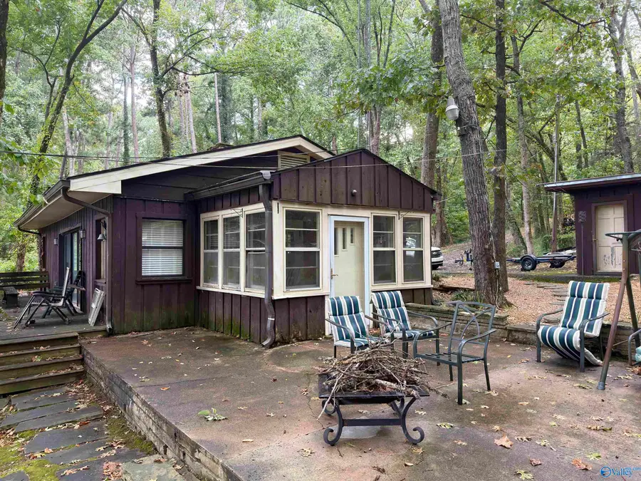 860 Pine Island Circle, Scottsboro, AL 35769 - #3