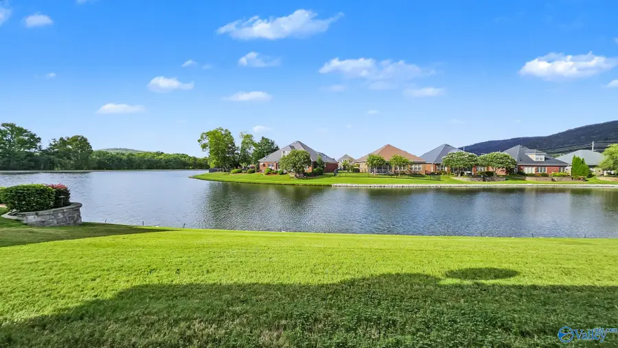 16128 Shropshire Drive Se, Huntsville, AL 35803 - #2