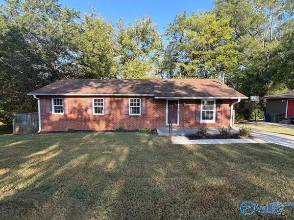 3205 Delia Lane Nw, Huntsville, AL 35810