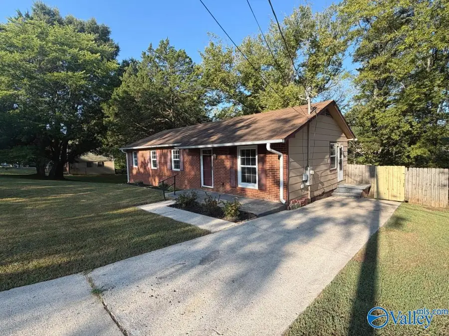 3205 Delia Lane Nw, Huntsville, AL 35810 - #3