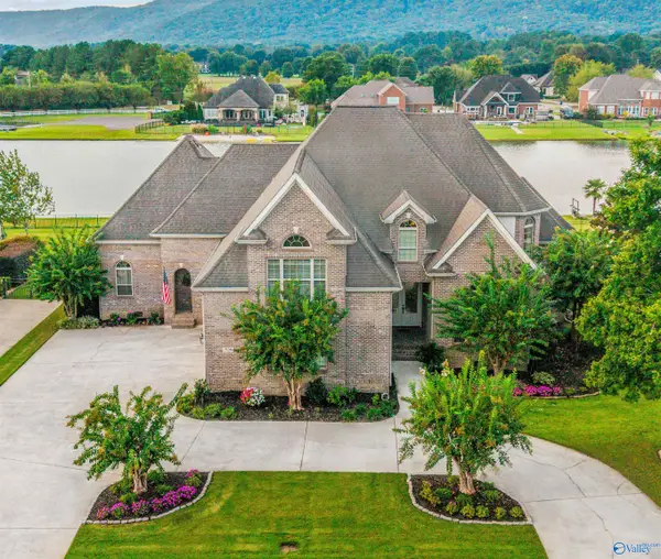7134 Jump Street, Owens Cross Roads, AL 35763