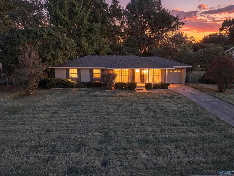 211 Cumberland Drive Se, Huntsville, AL 35803 - #2