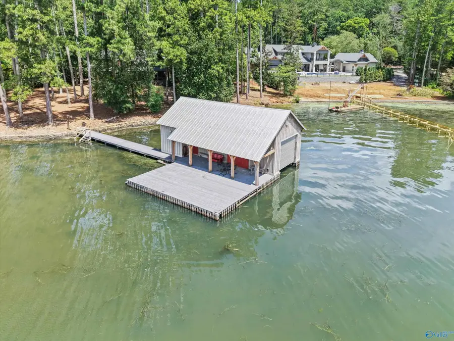 718 Pine Island Circle, Scottsboro, AL 35769 - #3