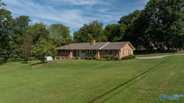 619 Dellwood Road Se, Huntsville, AL 35802