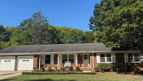8600 Hickory Hill Lane Se, Huntsville, AL 35802