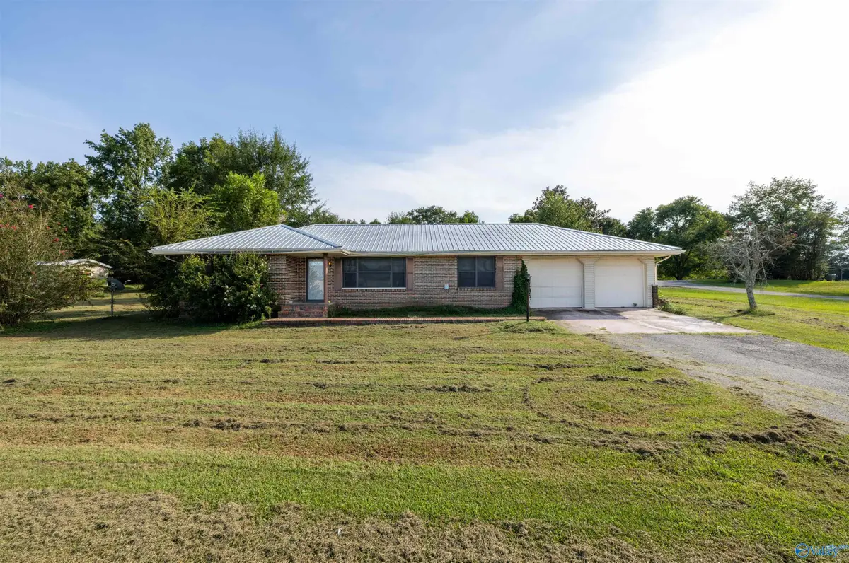 1994 Bexar Avenue E, Hamilton, AL 35570 - #1