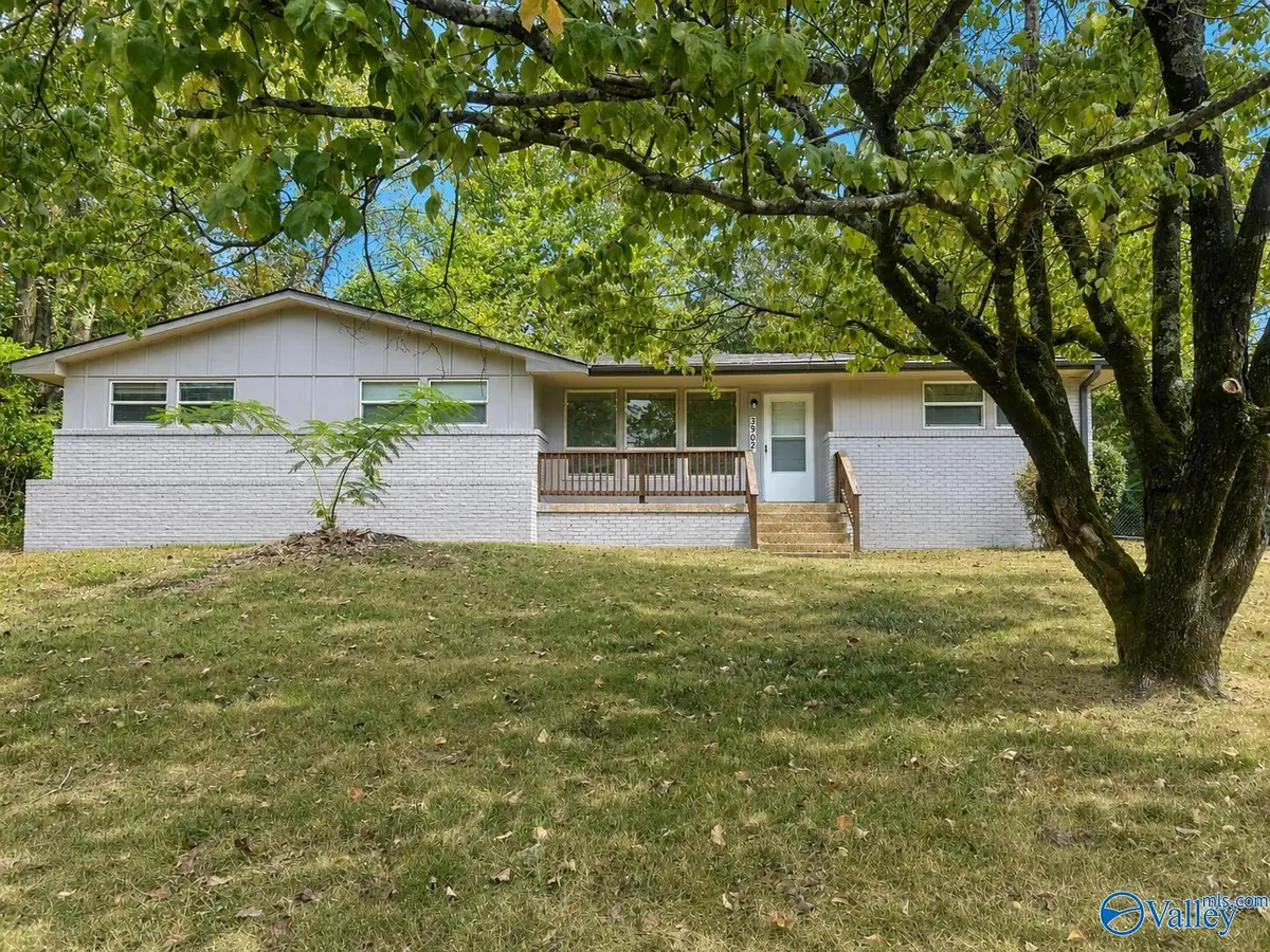 3902 NW Lakeview Drive, Huntsville, AL 35810 - #1