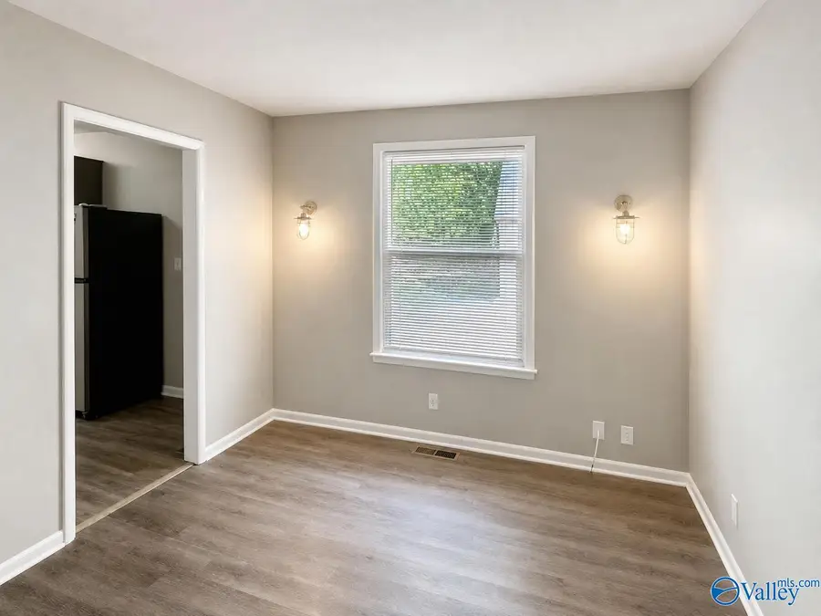 3902 NW Lakeview Drive, Huntsville, AL 35810 - #3