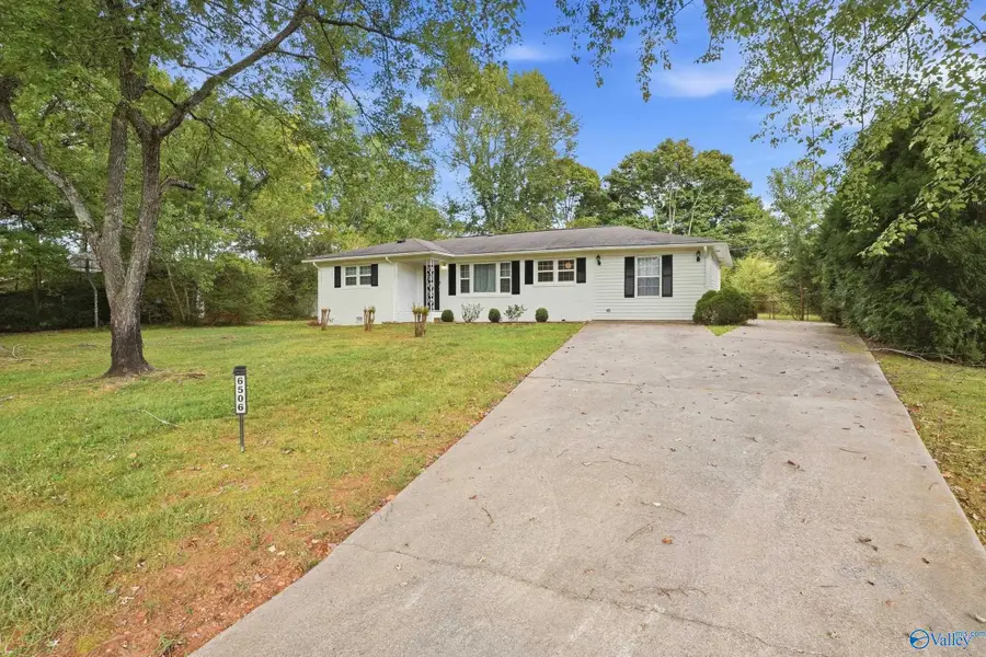 6506 Sheri Drive, Huntsville, AL 35806 - #2
