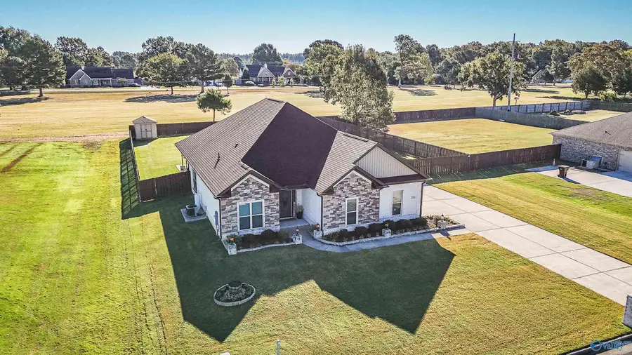 22302 Southern Breeze, Athens, AL 35613 - #3