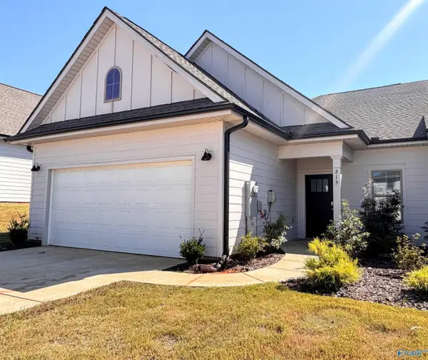 215 Paca Lane, Huntsville, AL 35811